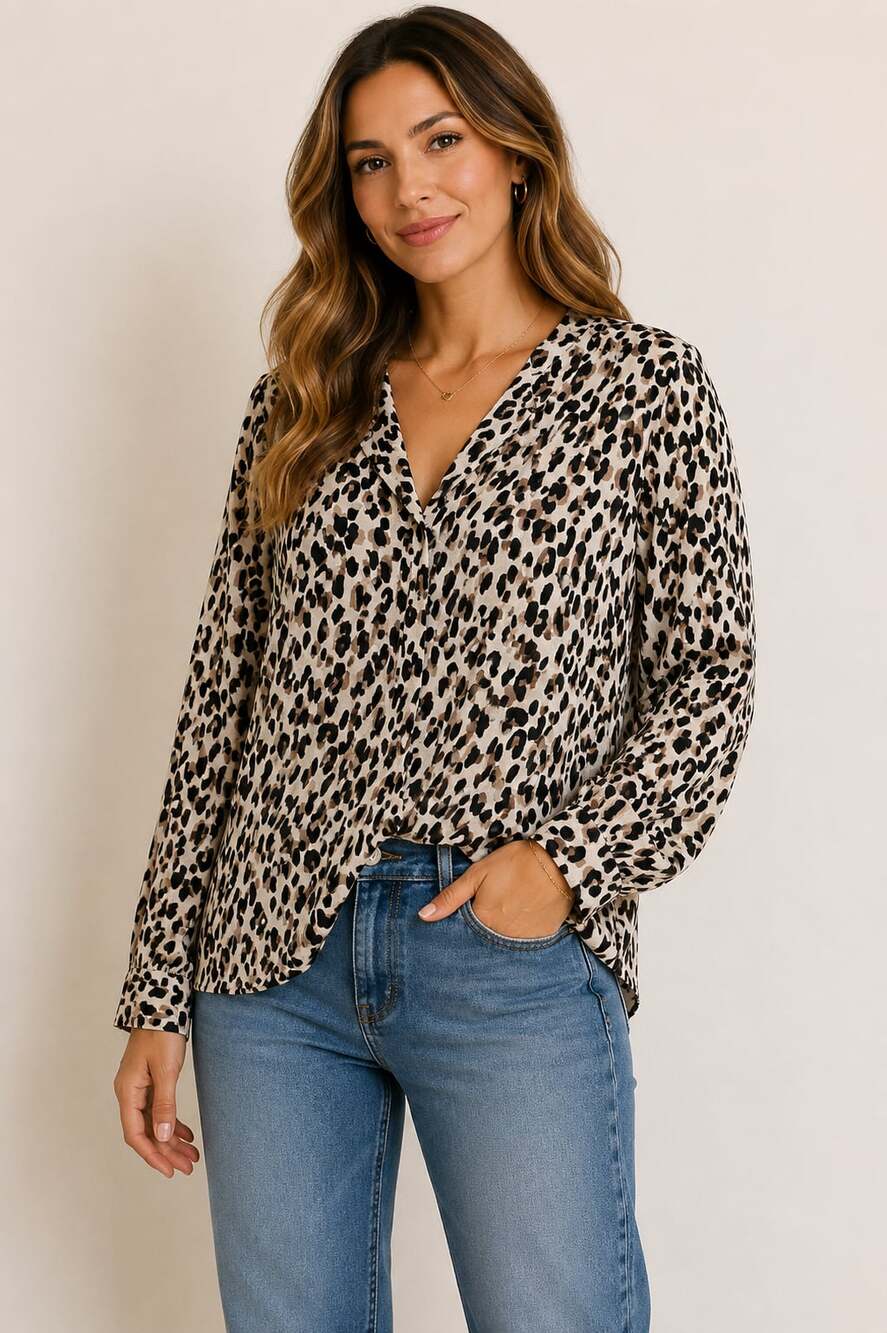 Halogen Women's Animal Leopard Print Long Sleeve Button Down Blouse